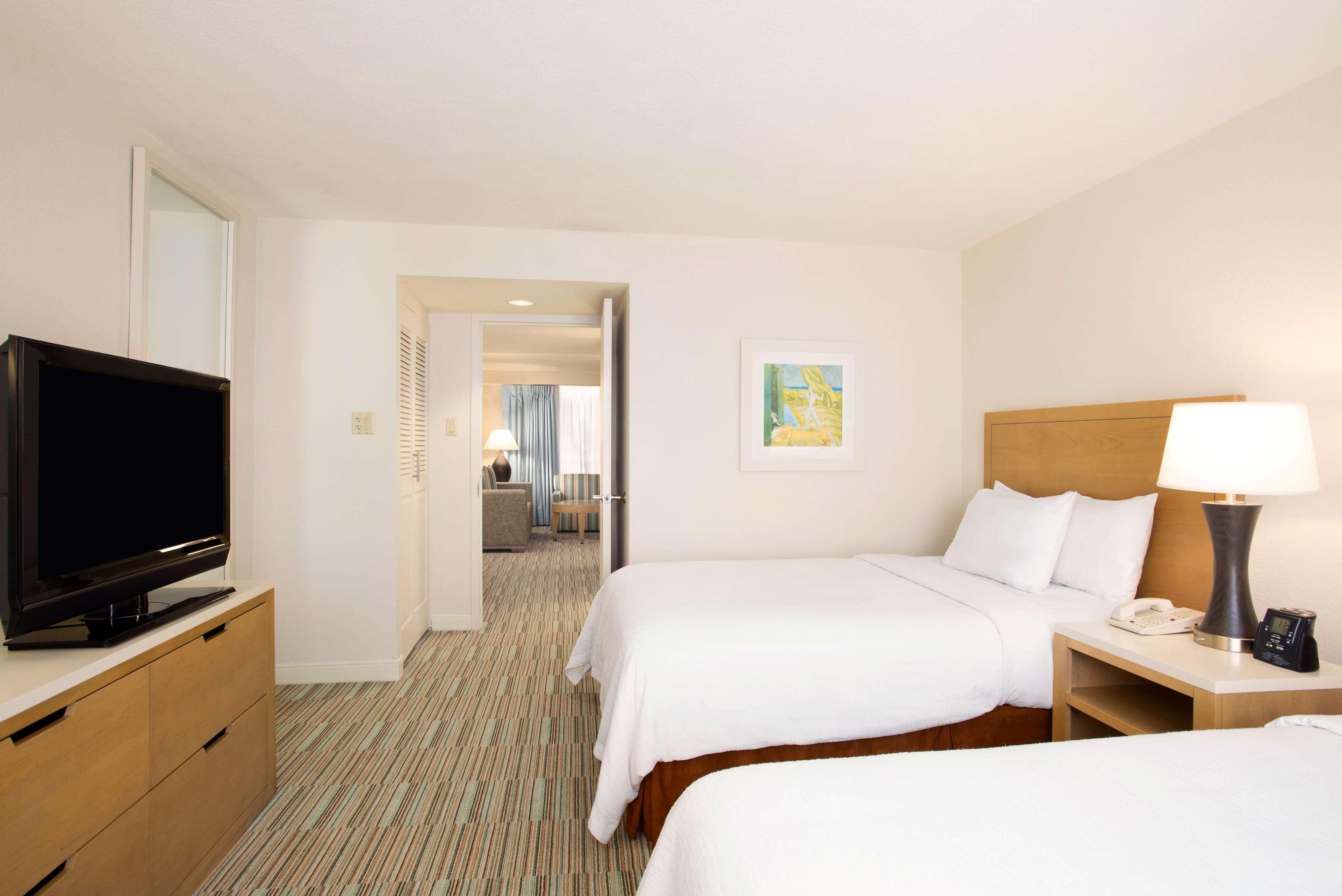 Embassy Suites By Hilton San Juan - Hotel & Casino Exterior foto